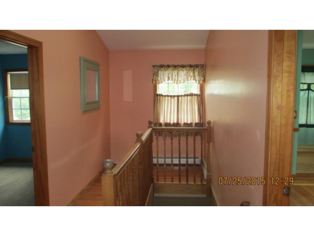 35 Hassel Brook Road Nashua, NH 03060 - Photo 14 of 21