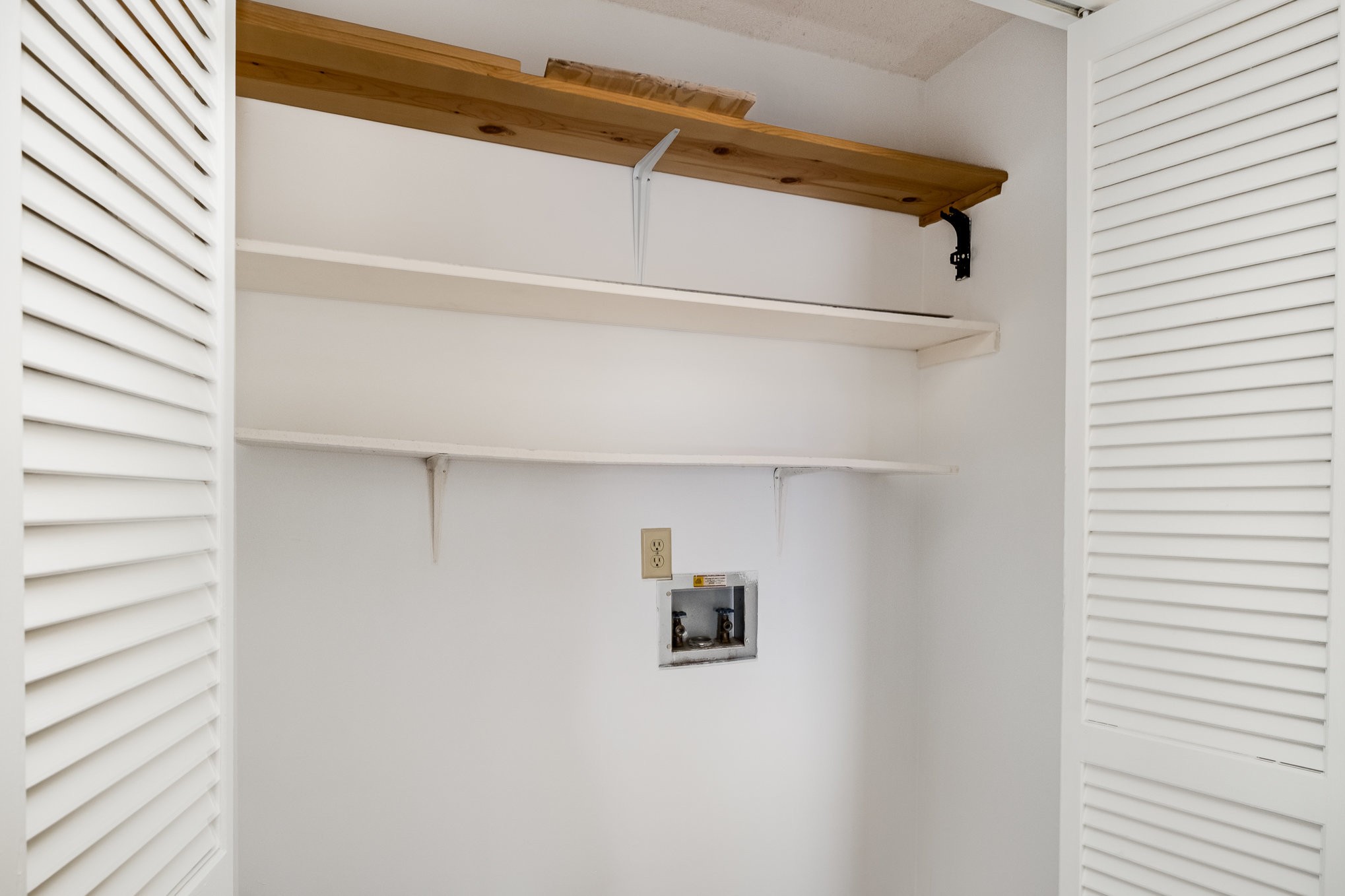 757 Fox Ridge Drive Brentwood, TN 37027 - Photo 19 of 21 a close up of a shower