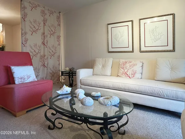 $2,400 | 11 Arbor Club Drive, Unit 214, Palm Valley, FL 32082
