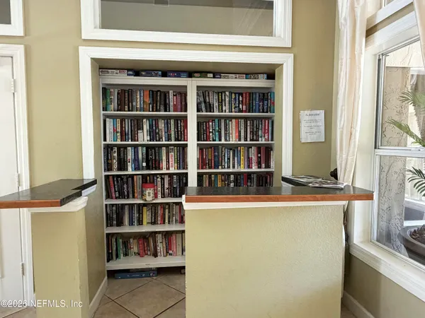 $2,400 | 11 Arbor Club Drive, Unit 214, Palm Valley, FL 32082