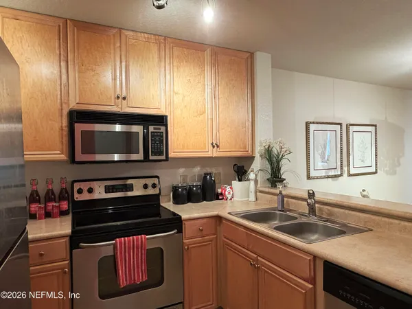 $2,400 | 11 Arbor Club Drive, Unit 214, Palm Valley, FL 32082