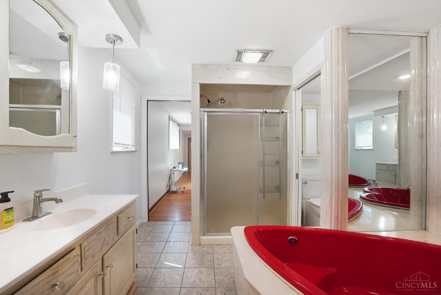 4605 Boomer Road Cincinnati, OH 45247 - Photo 26 of 69 Gallery Image 26