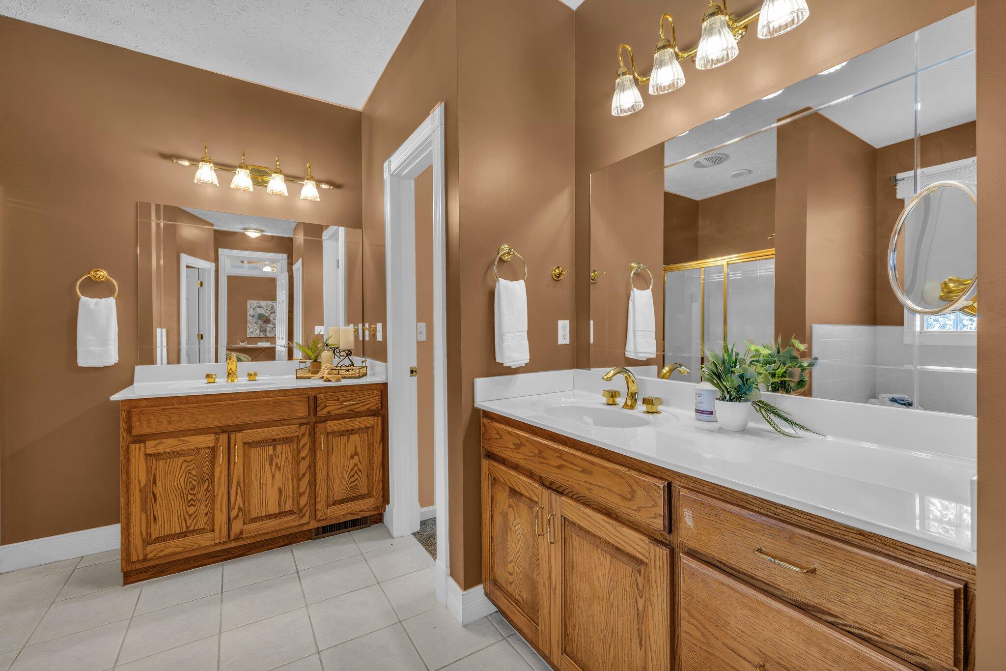 3969 Three Notch Road Ringgold, GA 30736 - Photo 14 of 74 Primary Bathroom on main level