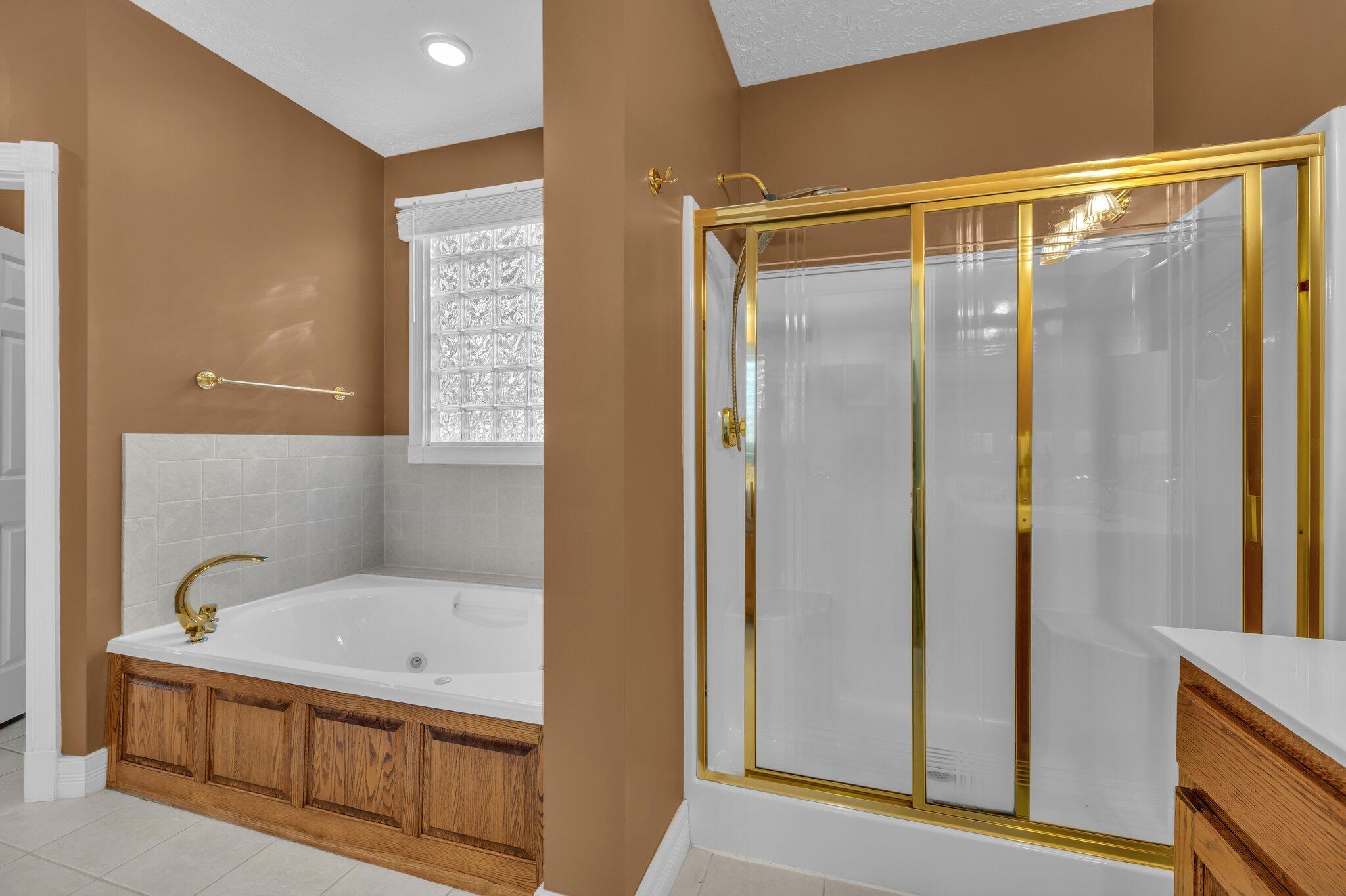3969 Three Notch Road Ringgold, GA 30736 - Photo 15 of 74 Primary Bathroom on main level