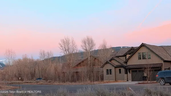 $189,000 | 976 Couloir Court, Driggs, ID 83422