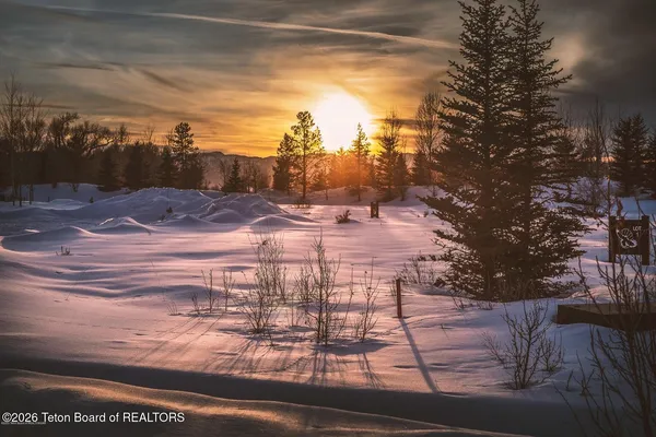 $189,000 | 976 Couloir Court, Driggs, ID 83422