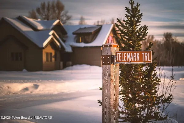 $189,000 | 976 Couloir Court, Driggs, ID 83422