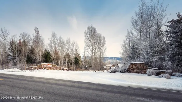 $189,000 | 976 Couloir Court, Driggs, ID 83422
