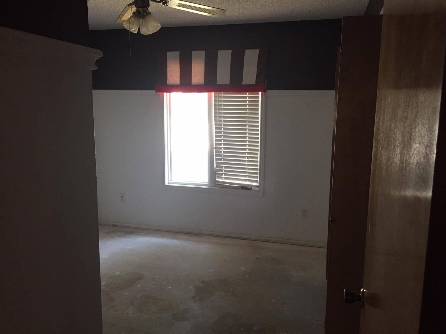 5708 91st Street Lubbock, TX 79424 - Photo 8 of 16 a view of an empty room