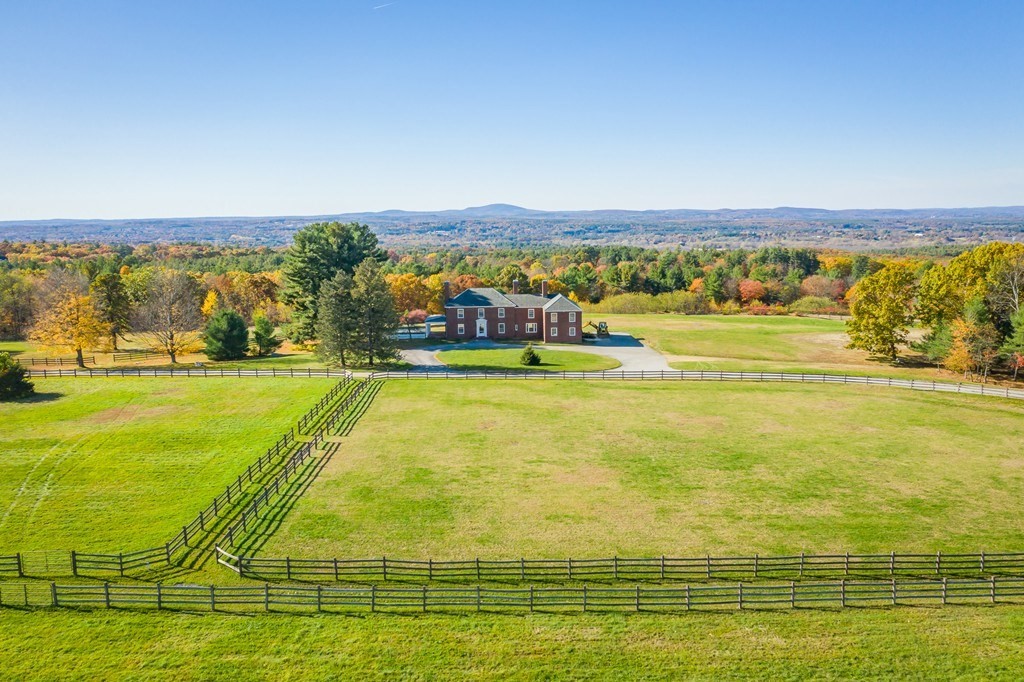 305 Old Bay Road Bolton, MA 01740 - Photo 4 of 40 Gallery Image 4