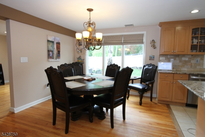 7 Stuart Street Waldwick, NJ 07463 - Photo 7 of 49