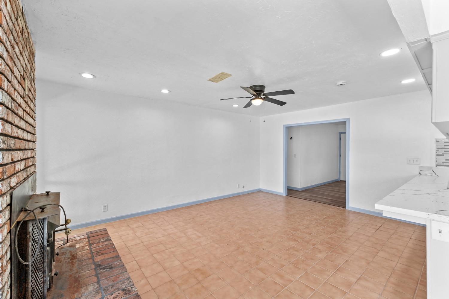 619 Meadow Lane Lemoore, CA 93245 - Photo 14 of 43