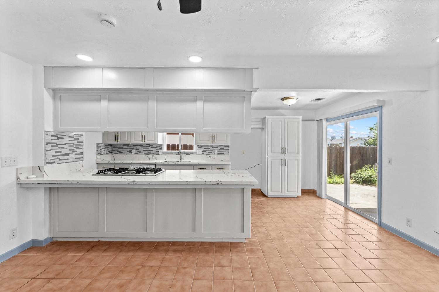 619 Meadow Lane Lemoore, CA 93245 - Photo 15 of 43