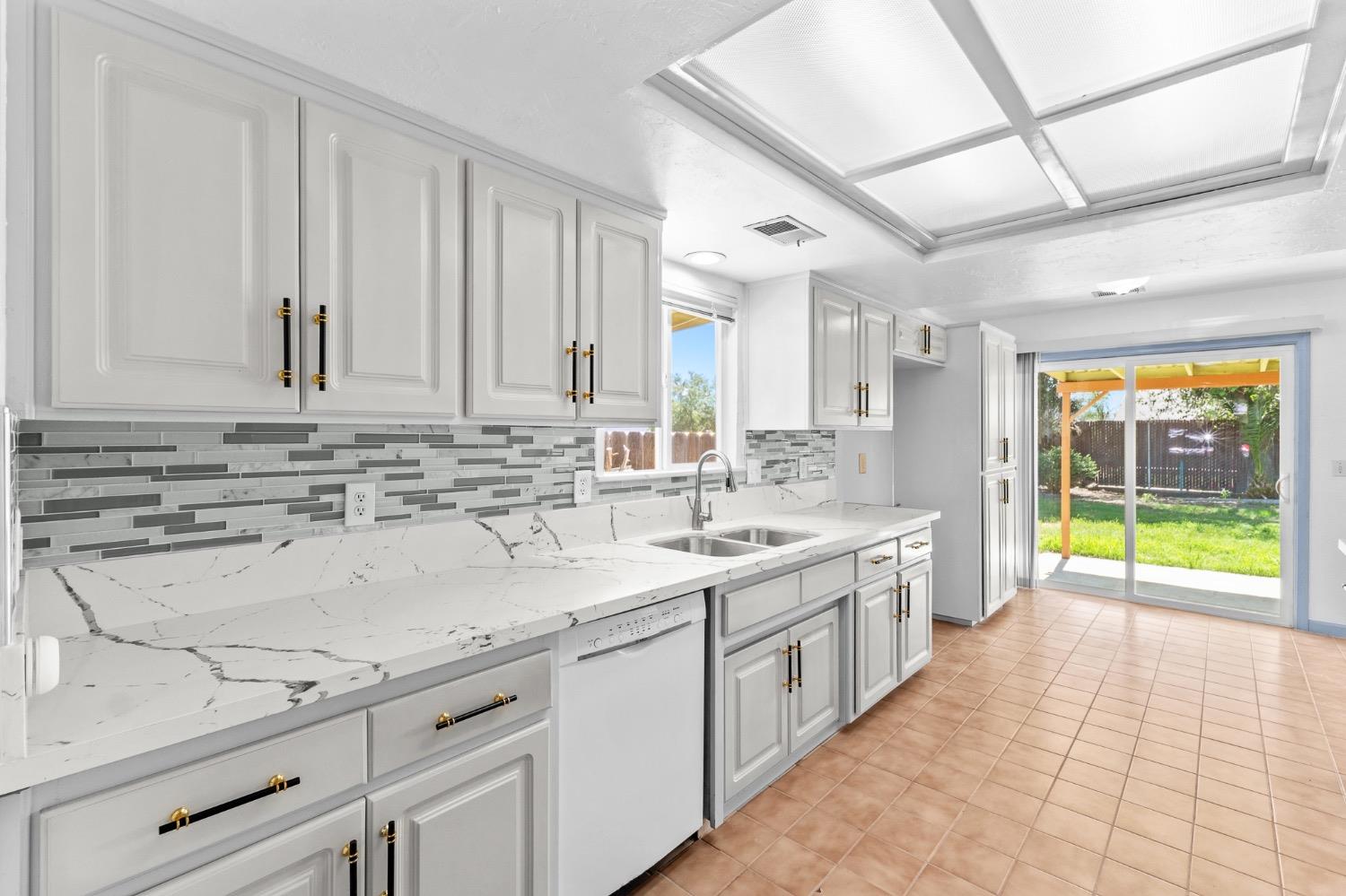 619 Meadow Lane Lemoore, CA 93245 - Photo 23 of 43