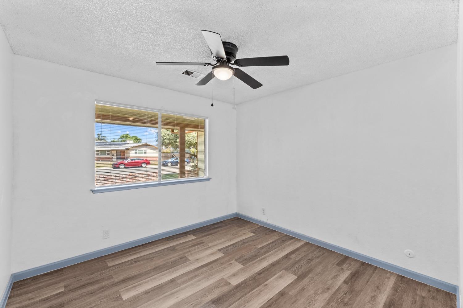 619 Meadow Lane Lemoore, CA 93245 - Photo 26 of 43