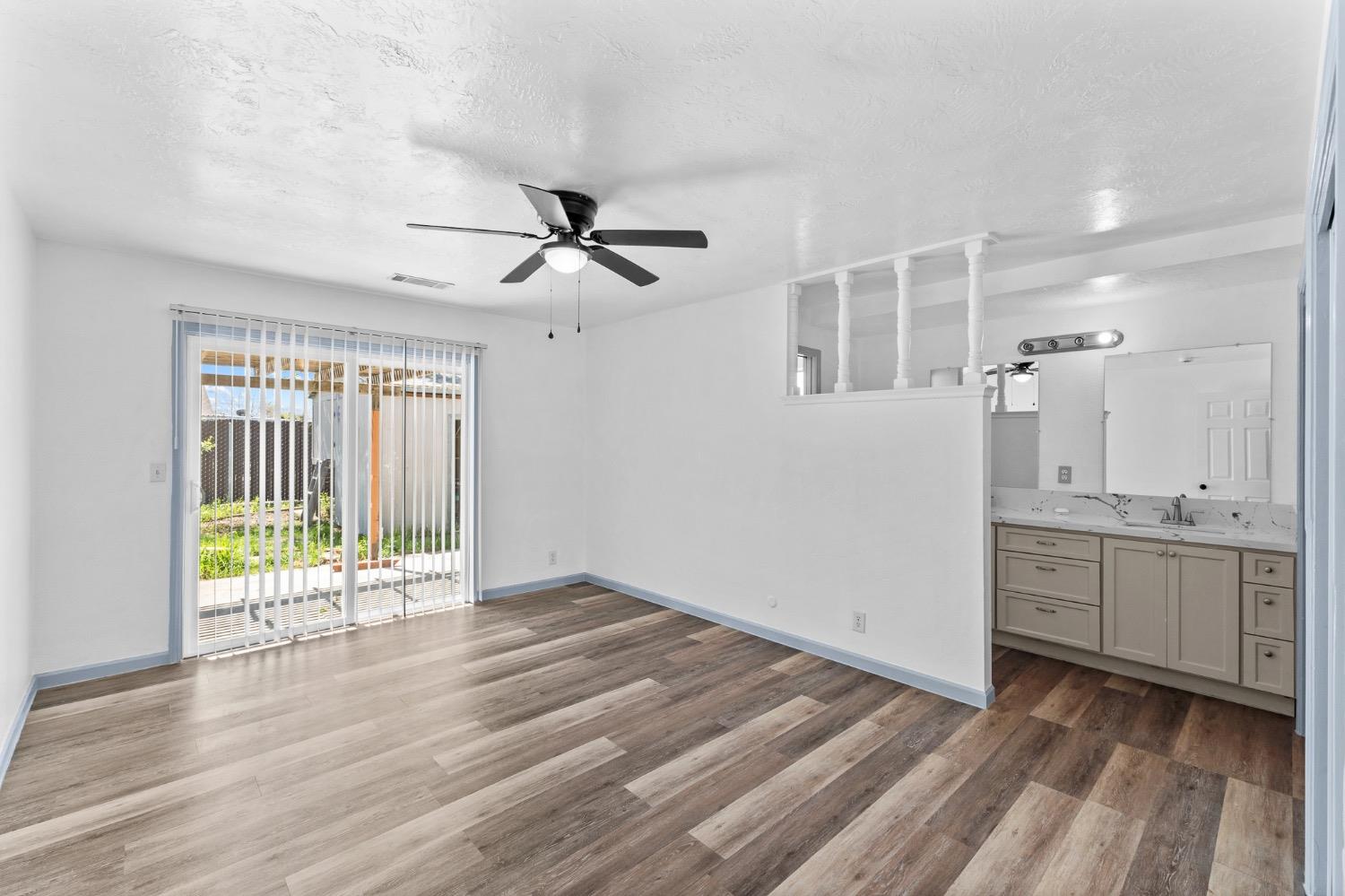 619 Meadow Lane Lemoore, CA 93245 - Photo 34 of 43