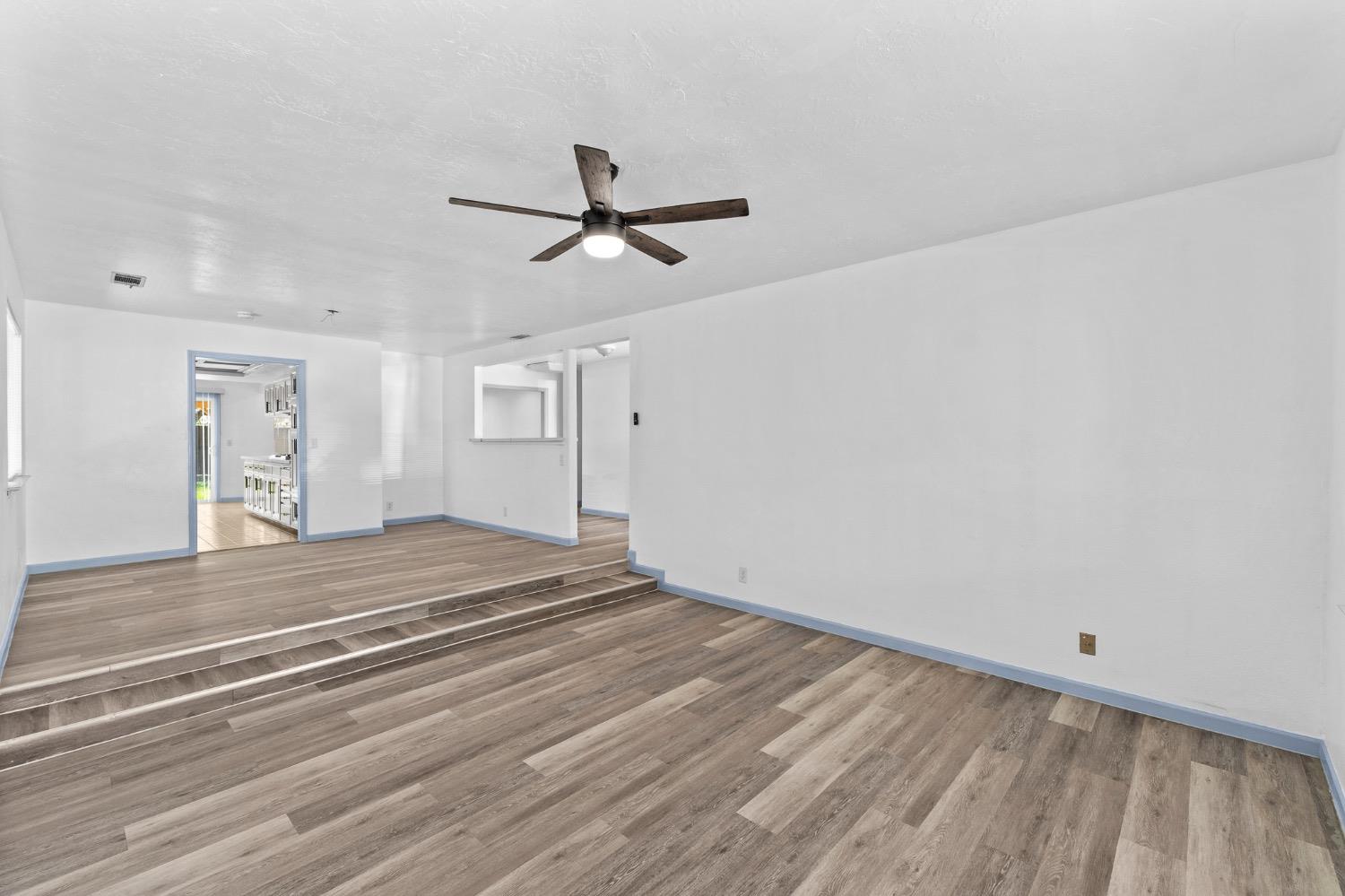 619 Meadow Lane Lemoore, CA 93245 - Photo 7 of 43