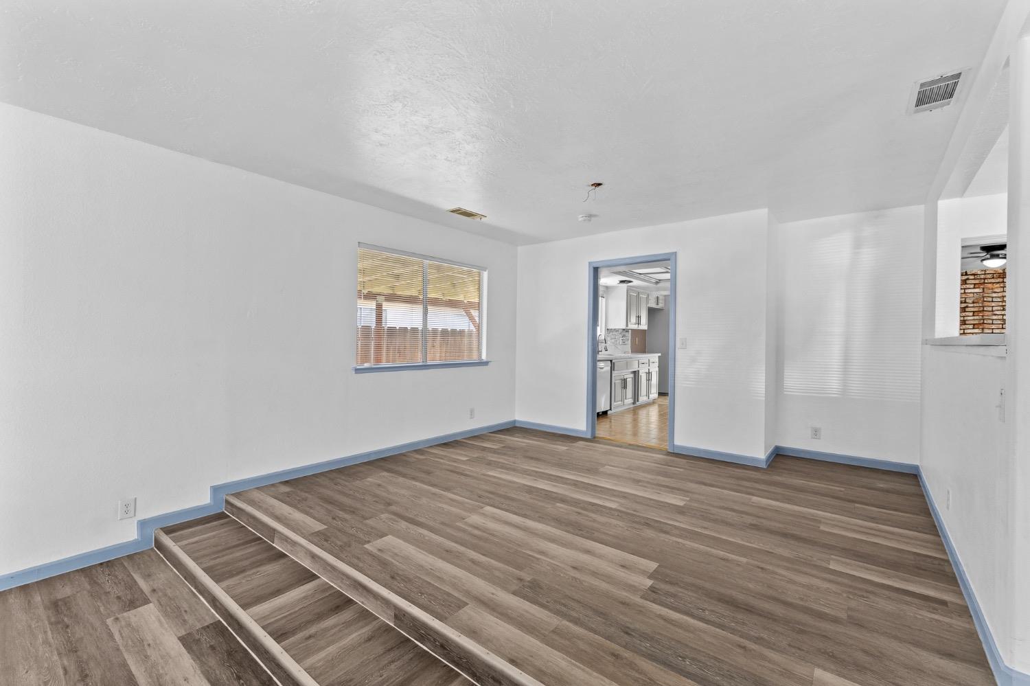 619 Meadow Lane Lemoore, CA 93245 - Photo 9 of 43