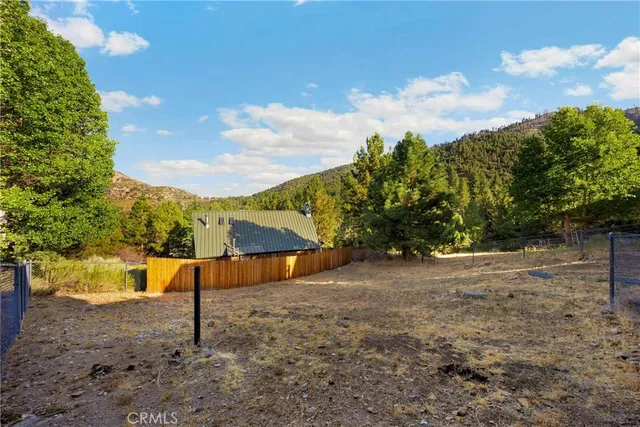 $699,000 | 5495 Summit Drive, Wrightwood, CA 92397