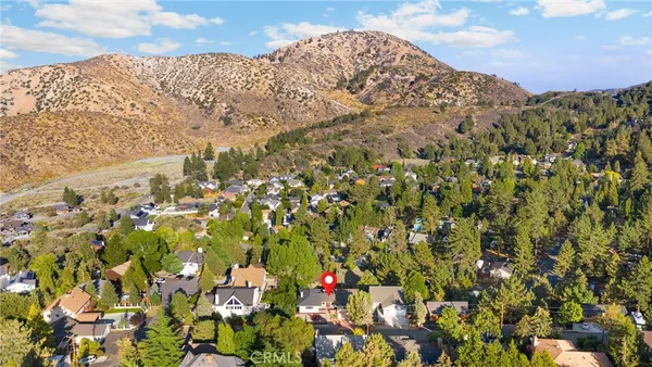 $699,000 | 5495 Summit Drive, Wrightwood, CA 92397