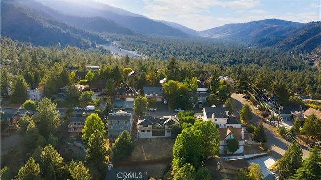 $699,000 | 5495 Summit Drive, Wrightwood, CA 92397