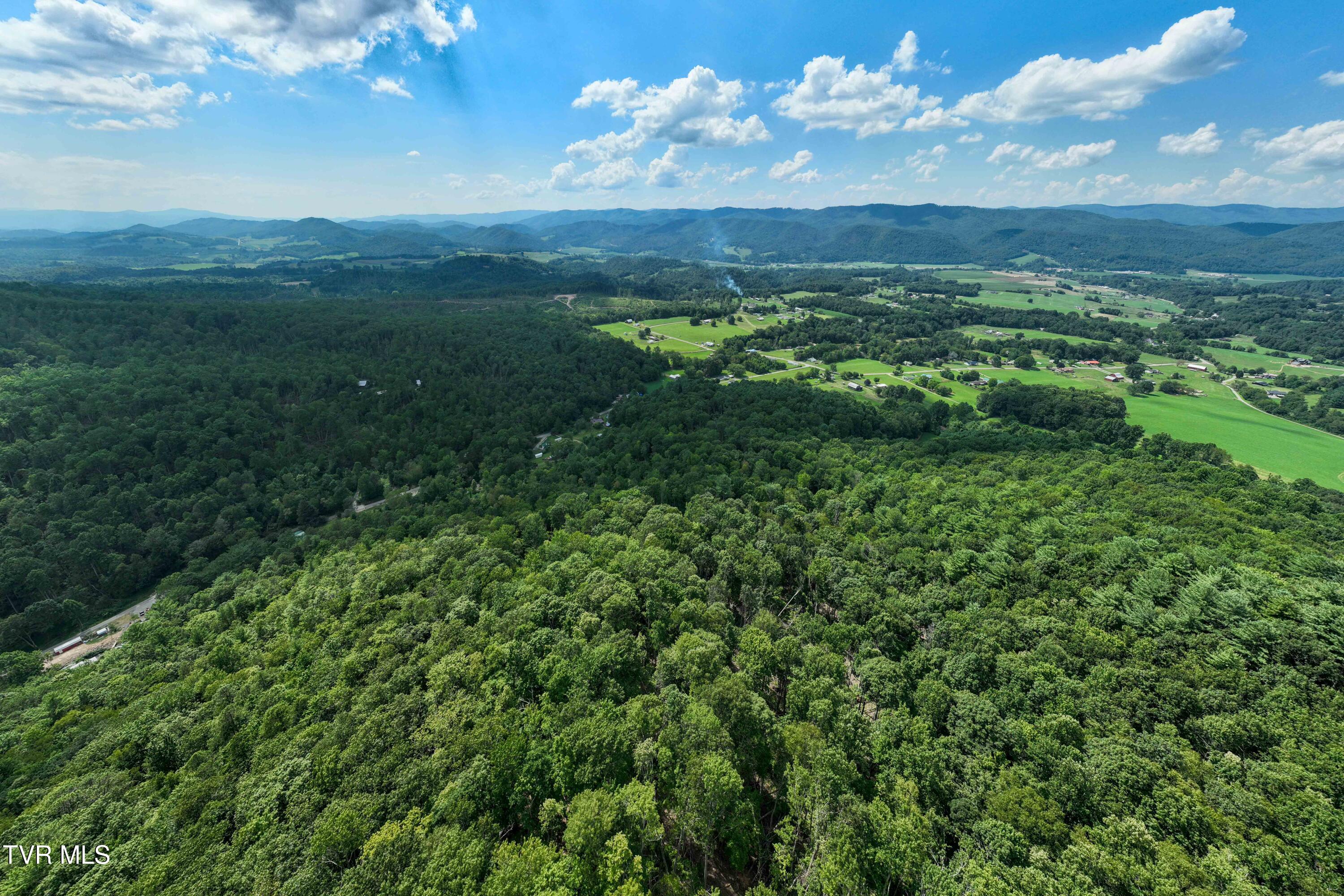 Tbd East Crackers Neck Road, Unit 6 Mountain City, TN 37683 - Photo 16 of 34 TBD Crackers Neck Road (16 of 34)