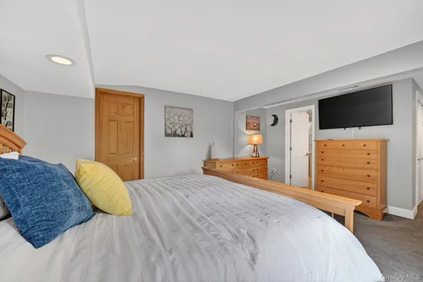 $575,000 | 1 Pommel Drive, Newburgh, NY 12550