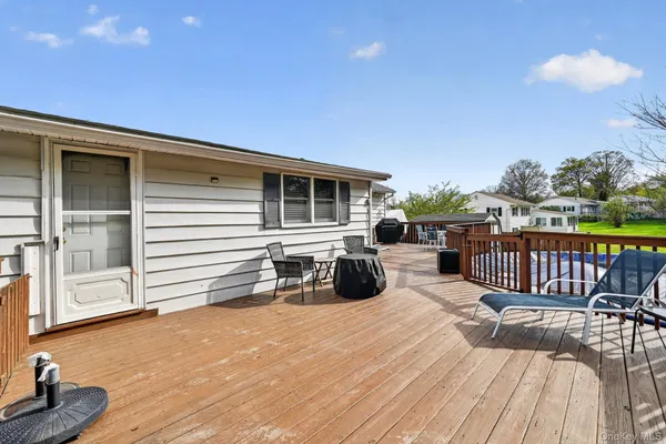 $575,000 | 1 Pommel Drive, Newburgh, NY 12550