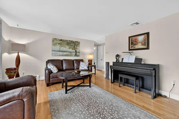 $575,000 | 1 Pommel Drive, Newburgh, NY 12550