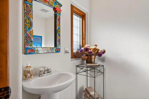 $1,200,000 | 31907 Calle El Potrero, Pauma Valley, CA 92061