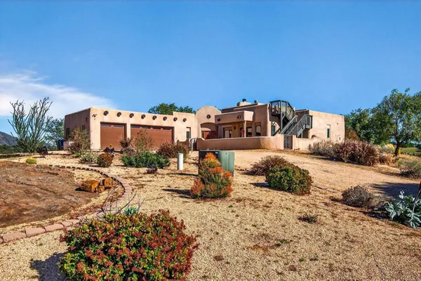 $1,200,000 | 31907 Calle El Potrero, Pauma Valley, CA 92061