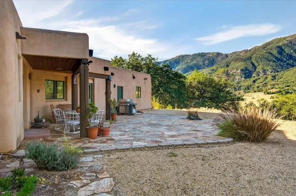 $1,200,000 | 31907 Calle El Potrero, Pauma Valley, CA 92061