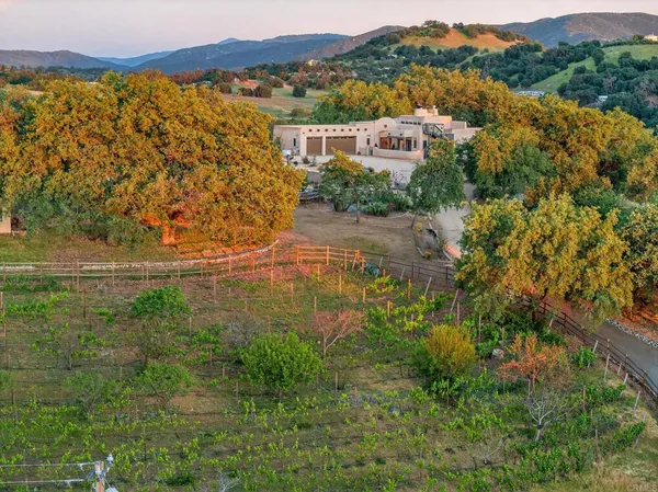 $1,200,000 | 31907 Calle El Potrero, Pauma Valley, CA 92061