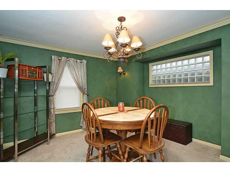 1620 Chartiers Avenue McKees Rocks, PA 15136 - Photo 13 of 25 Dining Room.