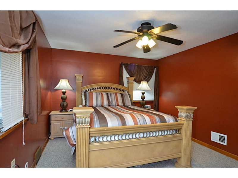 1620 Chartiers Avenue McKees Rocks, PA 15136 - Photo 15 of 25 Master Bedroom.