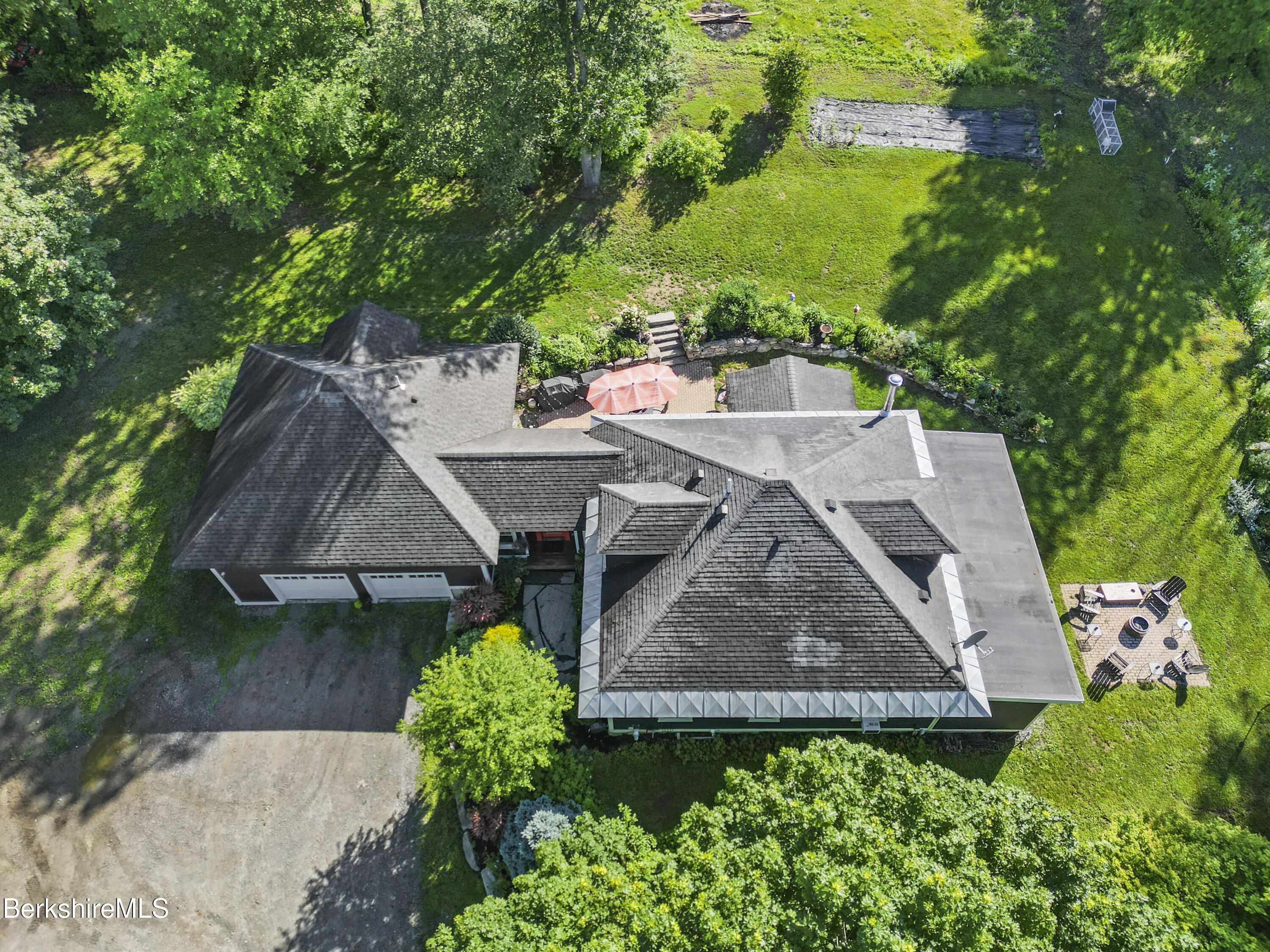 1020 Simonds Road Williamstown, MA 01267 - Photo 49 of 53 905 Aerial View