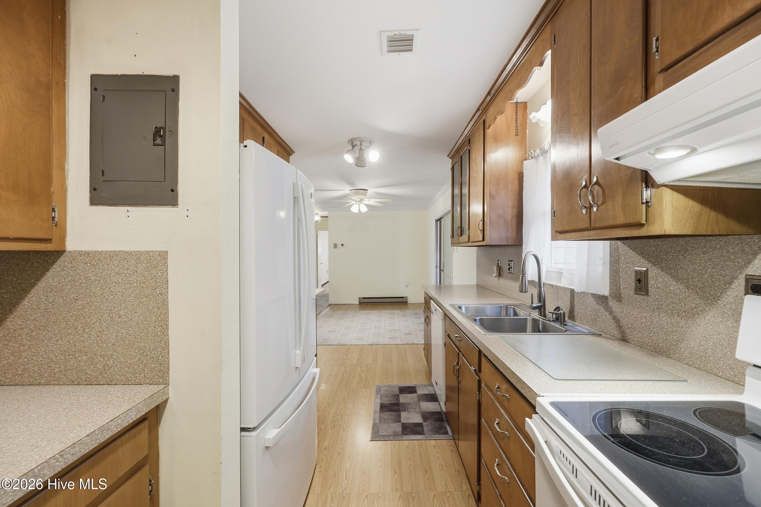 1392 Nixonton Road Elizabeth City, NC 27909 - Photo 17 of 57 Kitchen