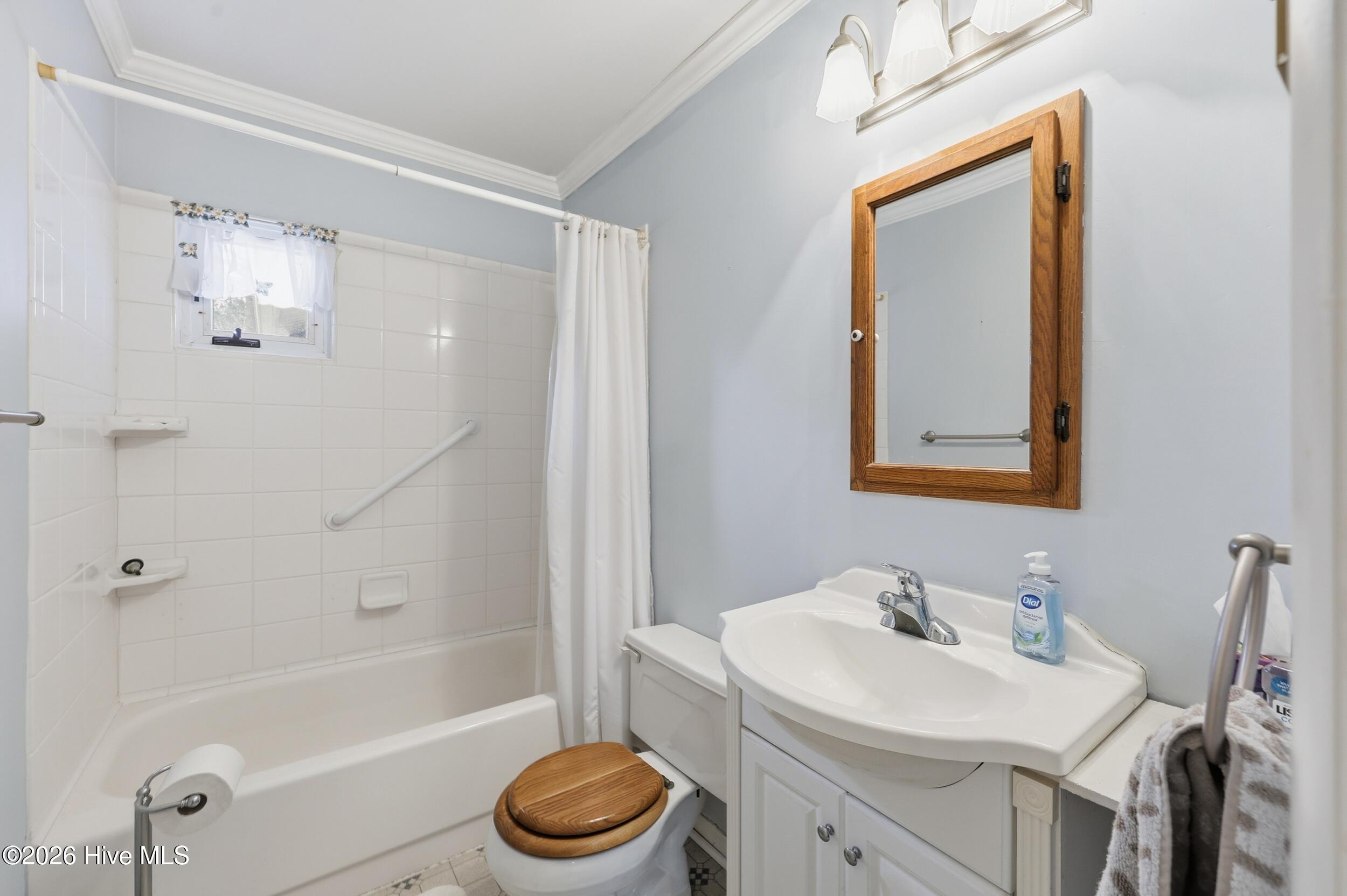 1392 Nixonton Road Elizabeth City, NC 27909 - Photo 23 of 57 Hall Bath