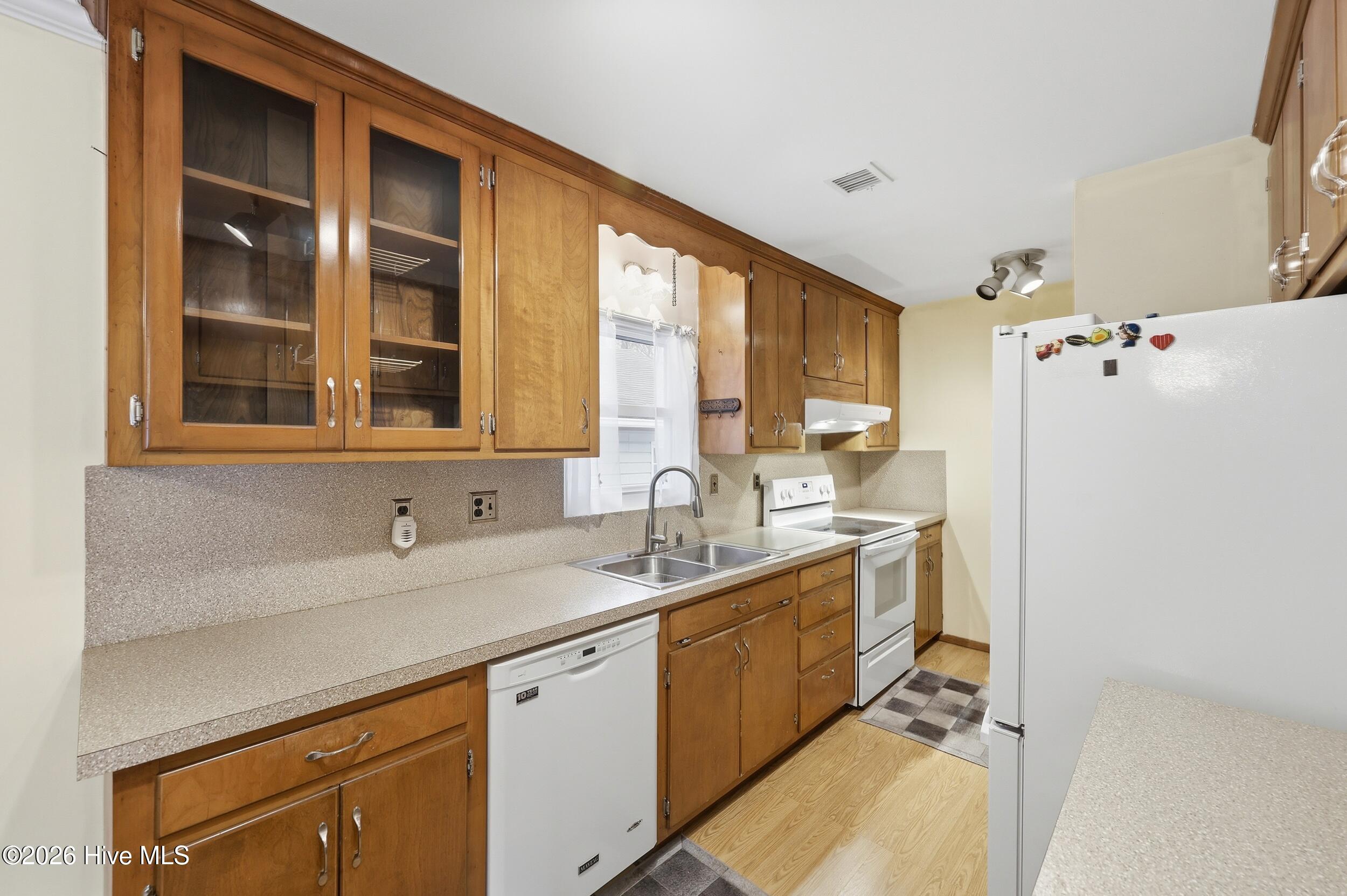 1392 Nixonton Road Elizabeth City, NC 27909 - Photo 7 of 57 Kitchen