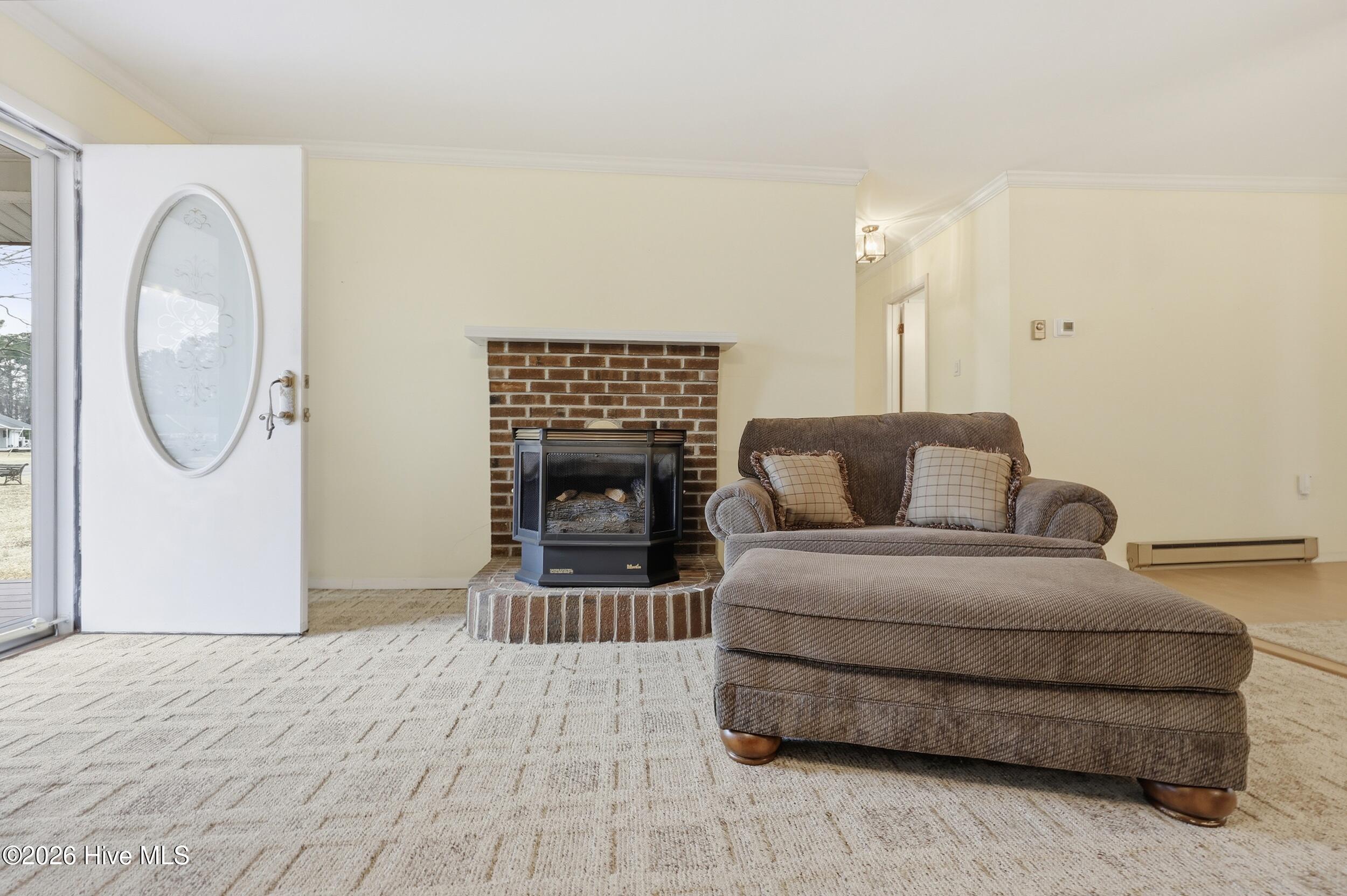 1392 Nixonton Road Elizabeth City, NC 27909 - Photo 10 of 57 Living Room