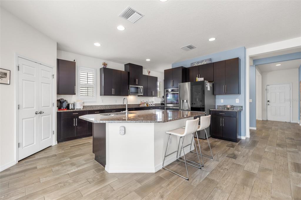 1565 Feather Grass Loop Lutz, FL 33558 - Photo 12 of 62