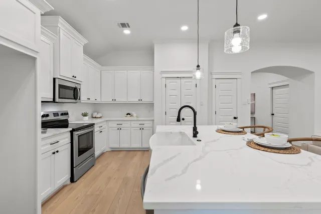 $279,900 | 241 Clear Springs, Trinity, TX 75862