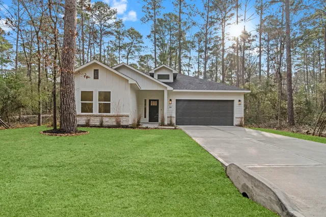 $272,900 | 241 Clear Springs, Trinity, TX 75862