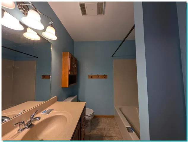 $399,900 | 1014 Cottonwood Court, West Bend, WI 53095