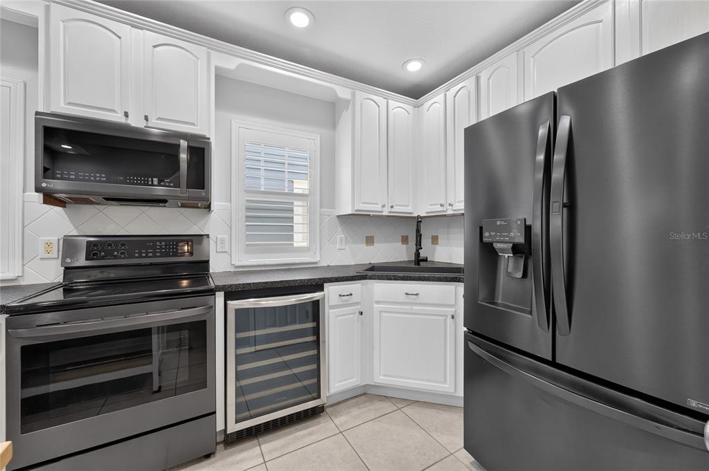 1037 Old Blush Road Celebration, FL 34747 - Photo 13 of 31 Gallery Image 13