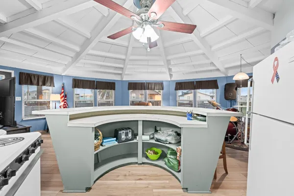 $339,900 | 702 Seashell Drive, Surfside Beach, TX 77541