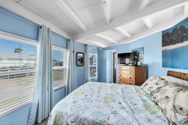 $339,900 | 702 Seashell Drive, Surfside Beach, TX 77541