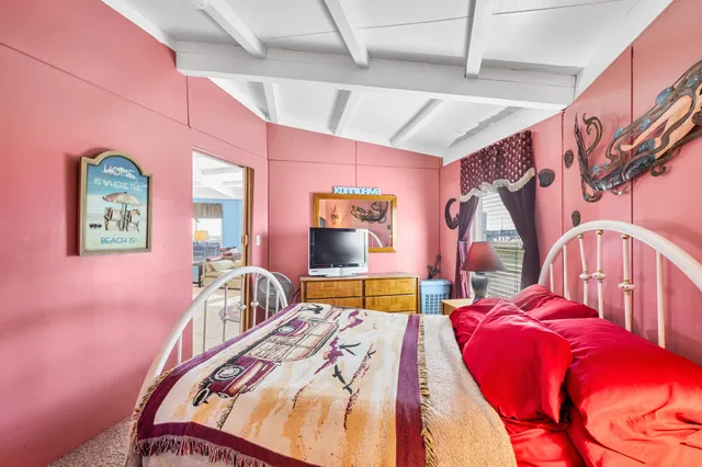 $350,000 | 702 Seashell Drive, Surfside Beach, TX 77541