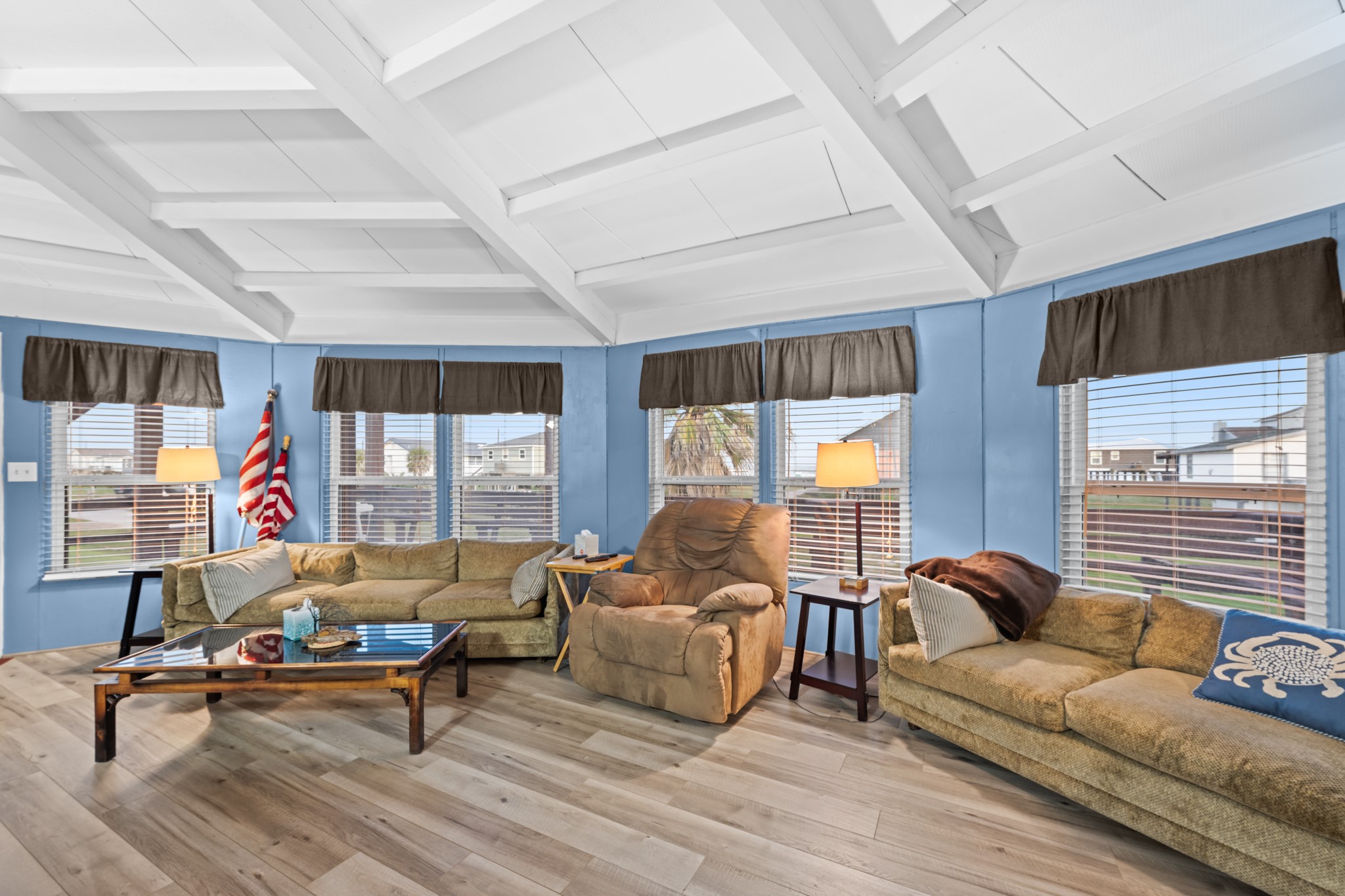 702 Seashell Drive Surfside Beach, TX 77541 - Photo 8 of 40