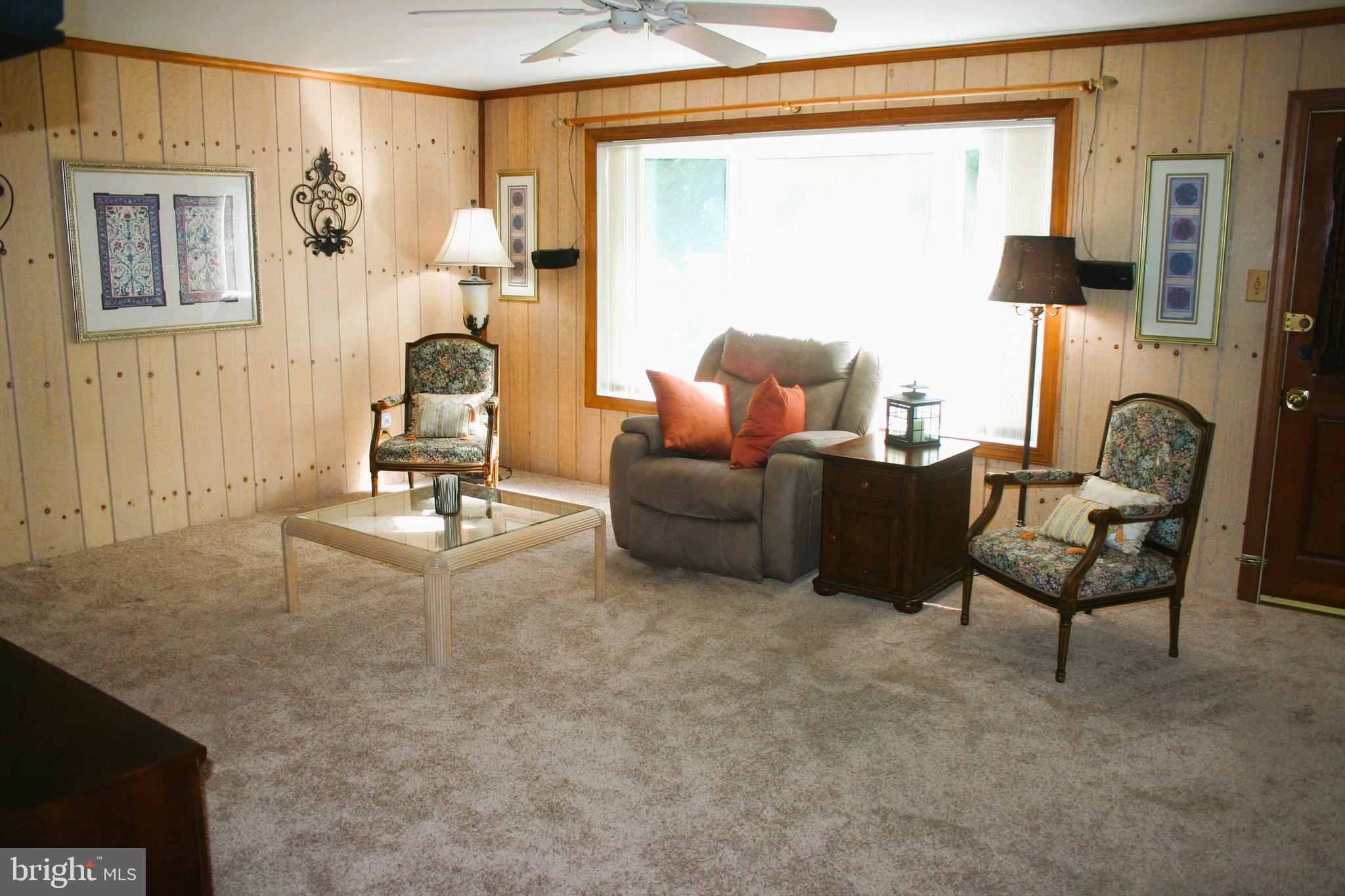 8806 Rising Sun Avenue Philadelphia, PA 19115 - Photo 15 of 61 Family Room
